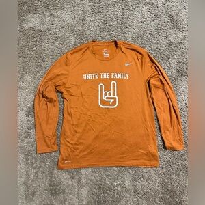 Vintage NCAA Texas Longhorns “family” shirt 00s size xl